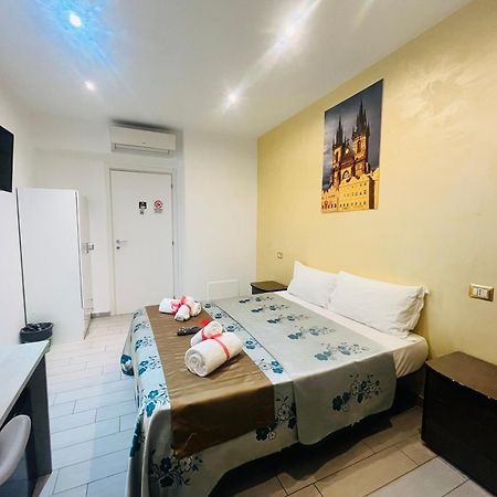 Santa Maria Accommodation Рим Экстерьер фото