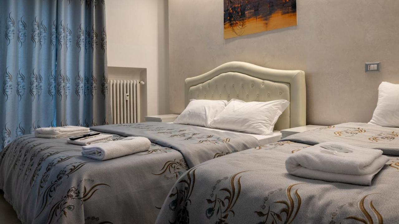 Santa Maria Accommodation Рим Экстерьер фото