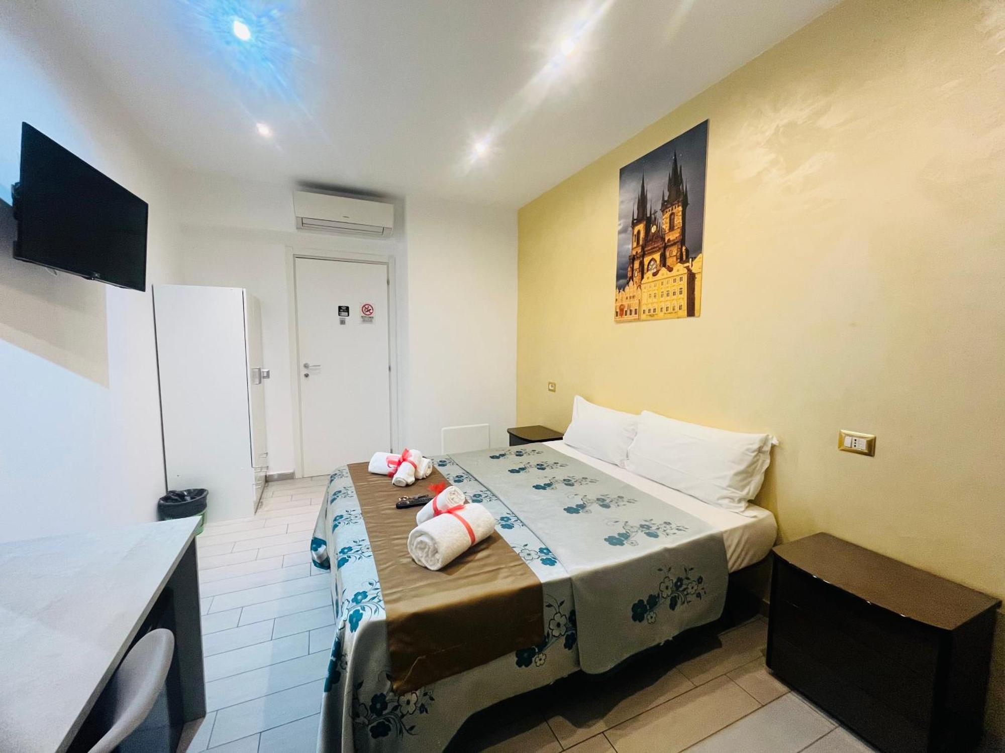 Santa Maria Accommodation Рим Экстерьер фото