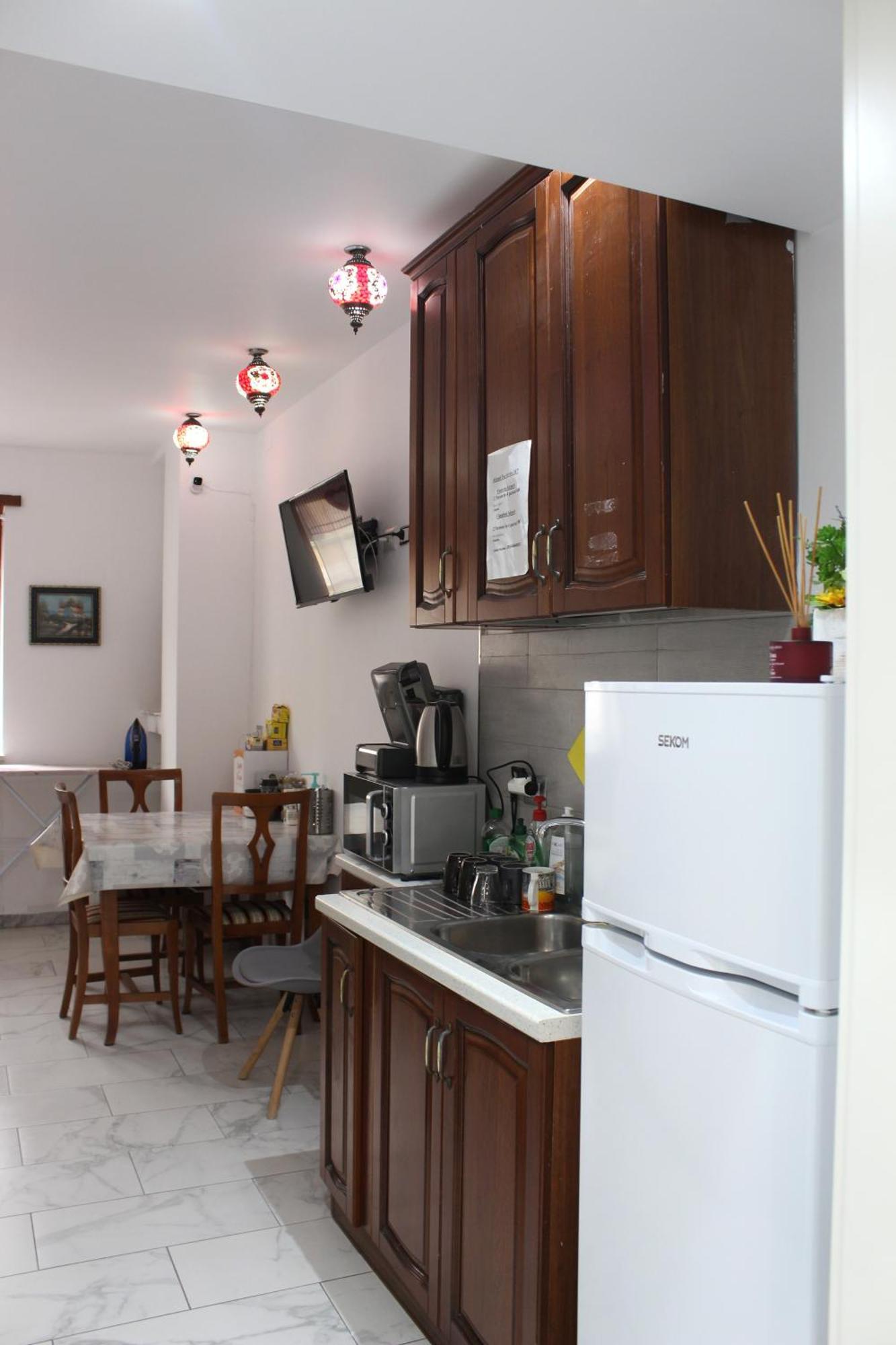 Santa Maria Accommodation Рим Экстерьер фото