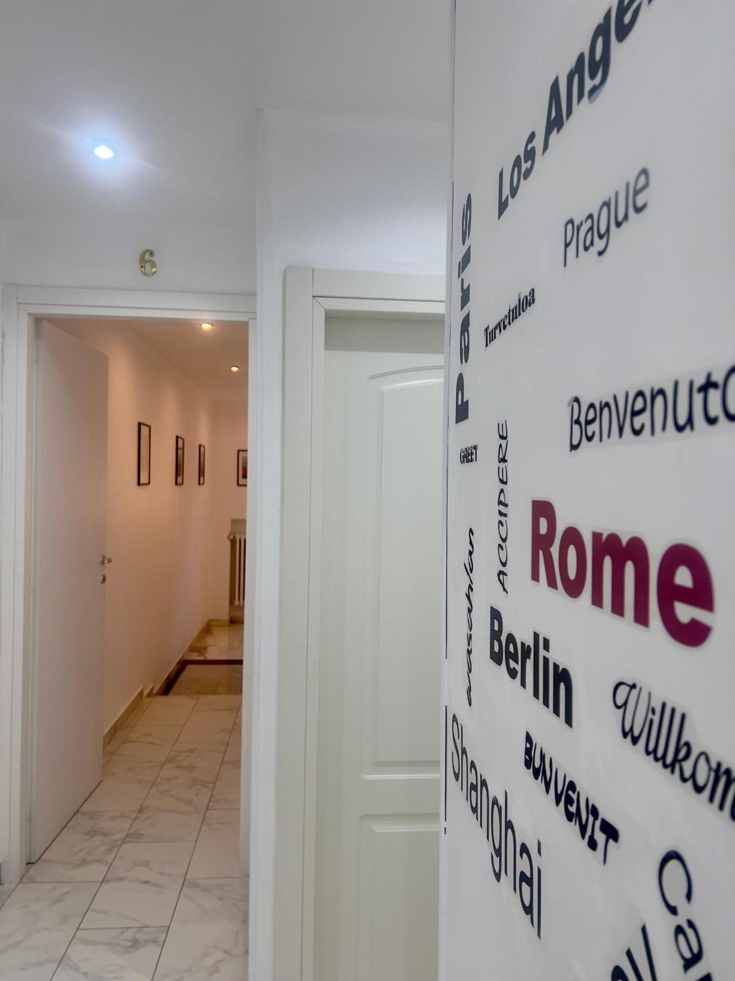 Santa Maria Accommodation Рим Экстерьер фото